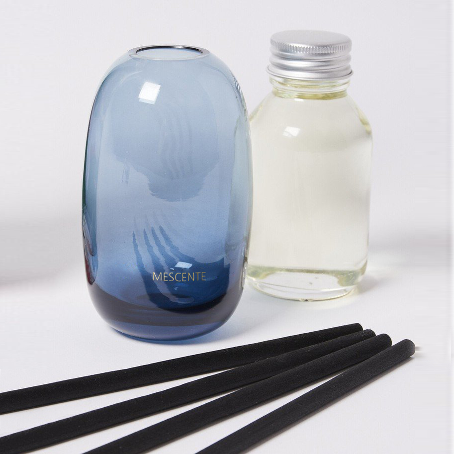 Luxury 100ml 200ml 500ml Diamond Round Bottles Loris Sola Flowers Amber Crystal Eyfel Perfume Reed Diffuser Oil