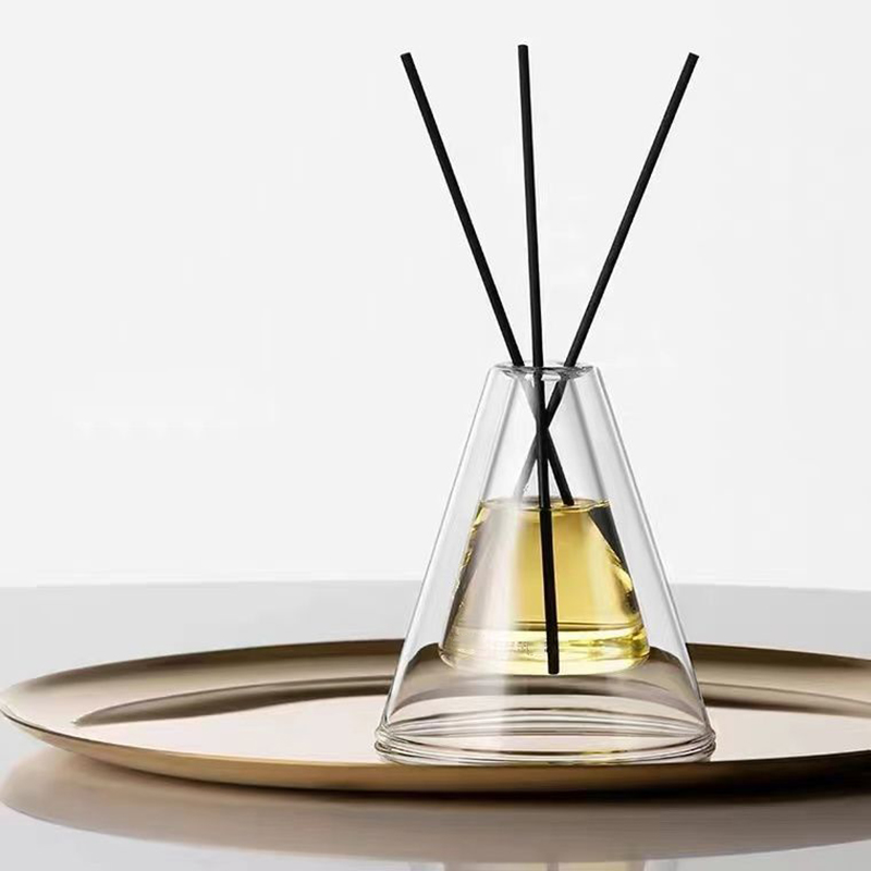 Custom na Malaking Hex Essenza Unique Glass Bottle White Frosted Extra Air Aroma Reed Diffuser Pabango ng Bahay, Reed Diffusers Pasko