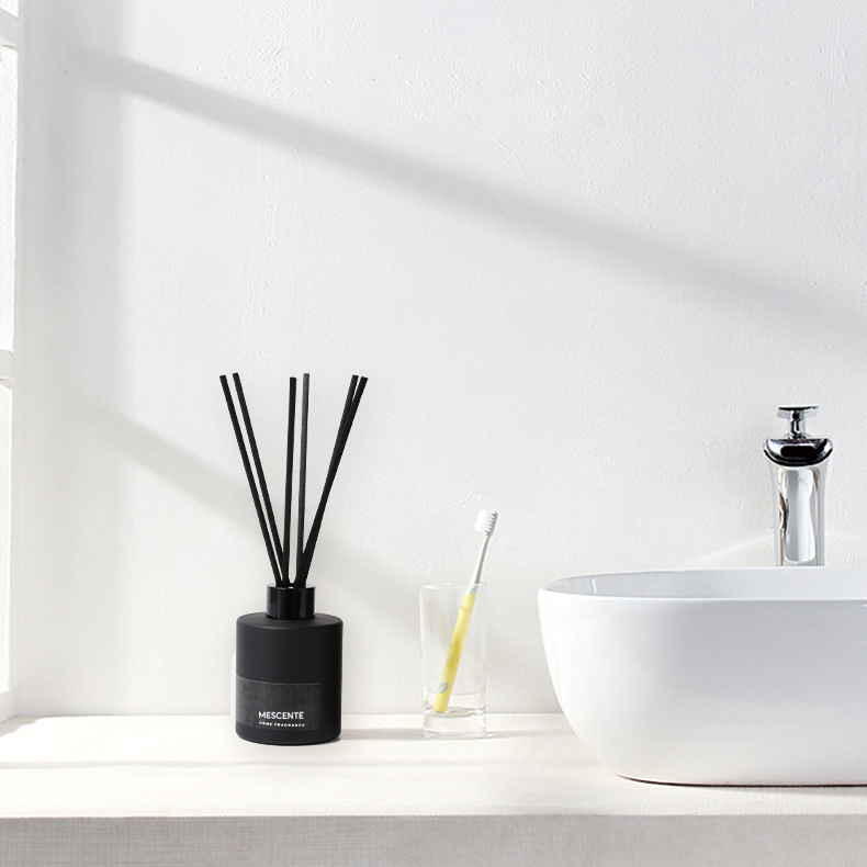M&Scent Wholesale Luxury Private Label Decorative Flower Stick Fiber Reed Diffuser na may Stopper