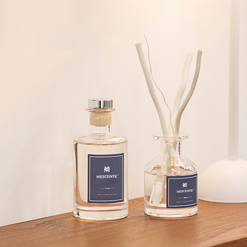 M&Scent Wholesale Luxury Glass Bottle 2022 Bagong Pagdating Pinakabagong Disenyo Reed Diffuser