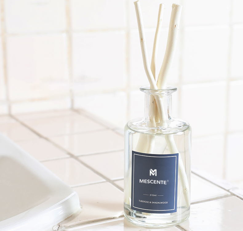 M&Scent Wholesale Luxury Glass Bottle 2022 Bagong Pagdating Pinakabagong Disenyo Reed Diffuser