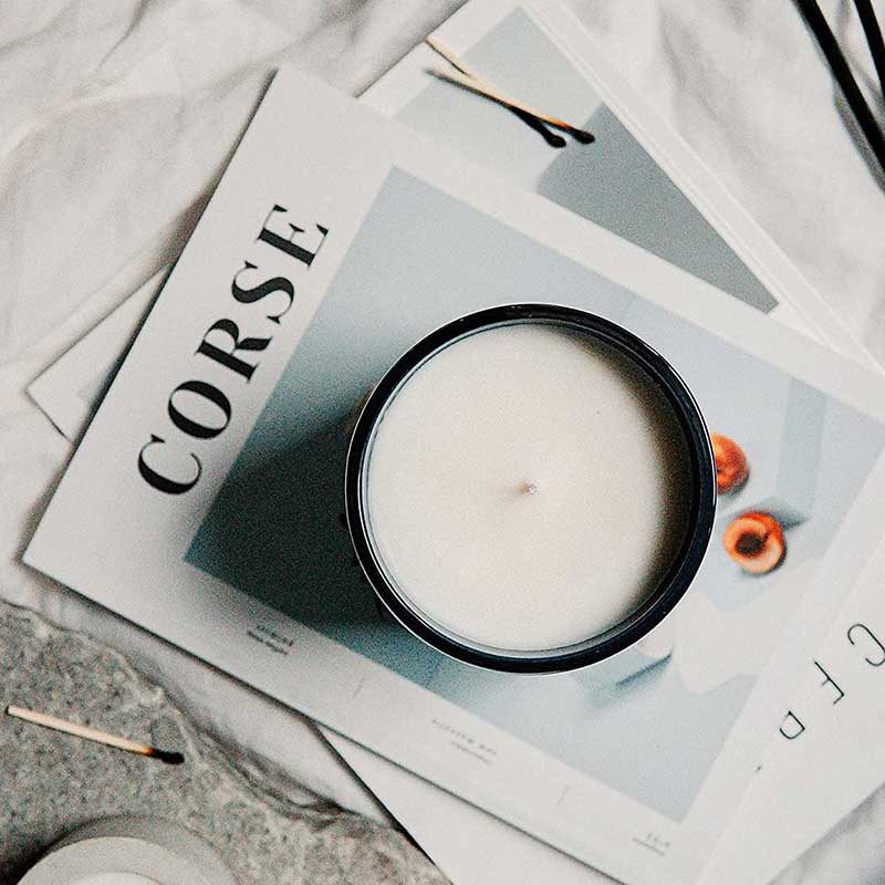 M&Scent Custom Logo Mini Round Crystal Glass Bottle Strong Coffee Soy Wax Scented Candles na may Kahon sa Bulk