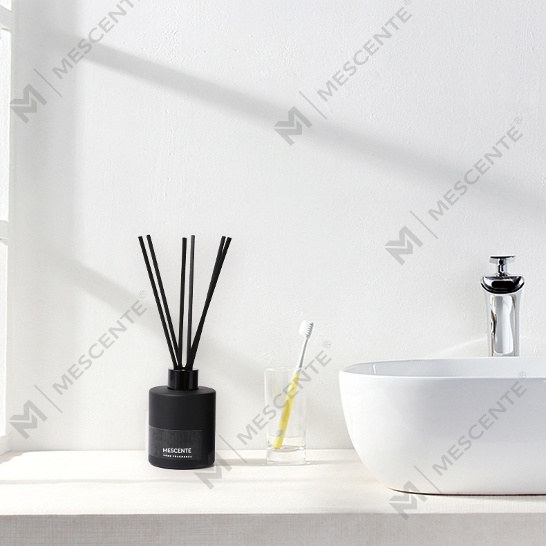 M&Scent Wholesale Luxury Private Label Decorative Flower Stick Fiber Reed Diffuser na may Stopper