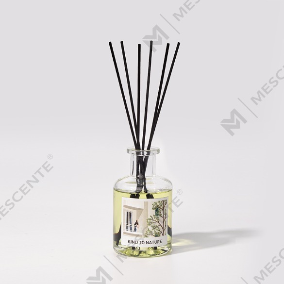 M&Scent Luxury 200ml Customized White Bottle Wooden Sticks Reed Diffuser na may Box