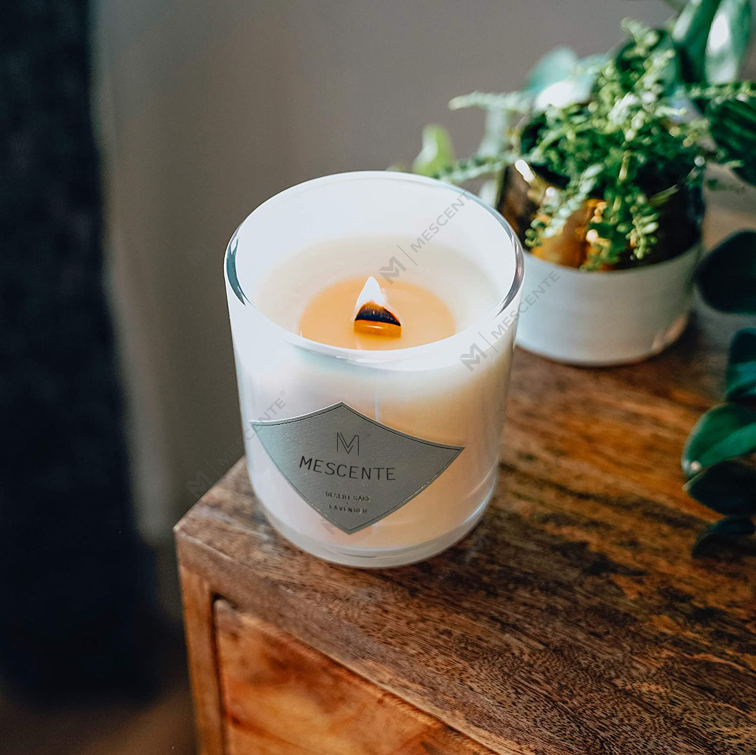 Walang laman ang Frosted Clear Glass White Black Wick Candle Jars na May Takip