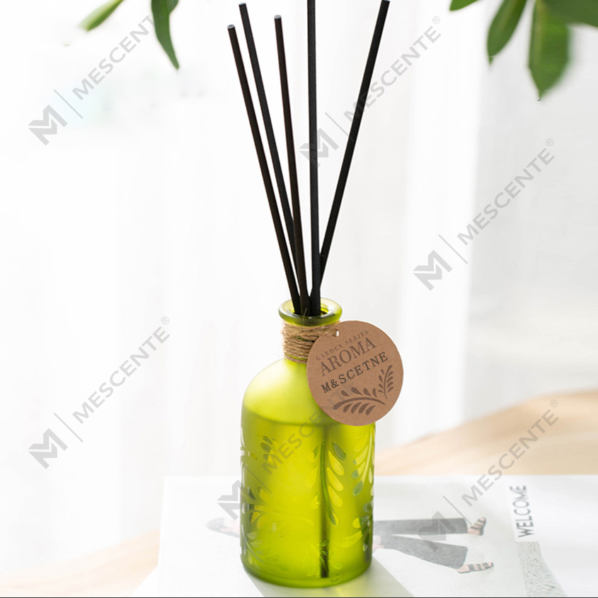 M&Scent Luxury Custom Private Label Glass Bottle Flower Liquid Reed Diffuser na May Gift Box