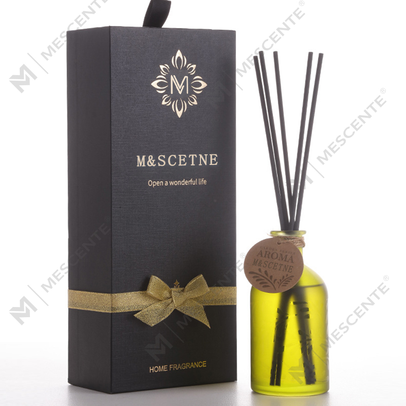 M&Scent Luxury Custom Private Label Glass Bottle Flower Liquid Reed Diffuser na May Gift Box