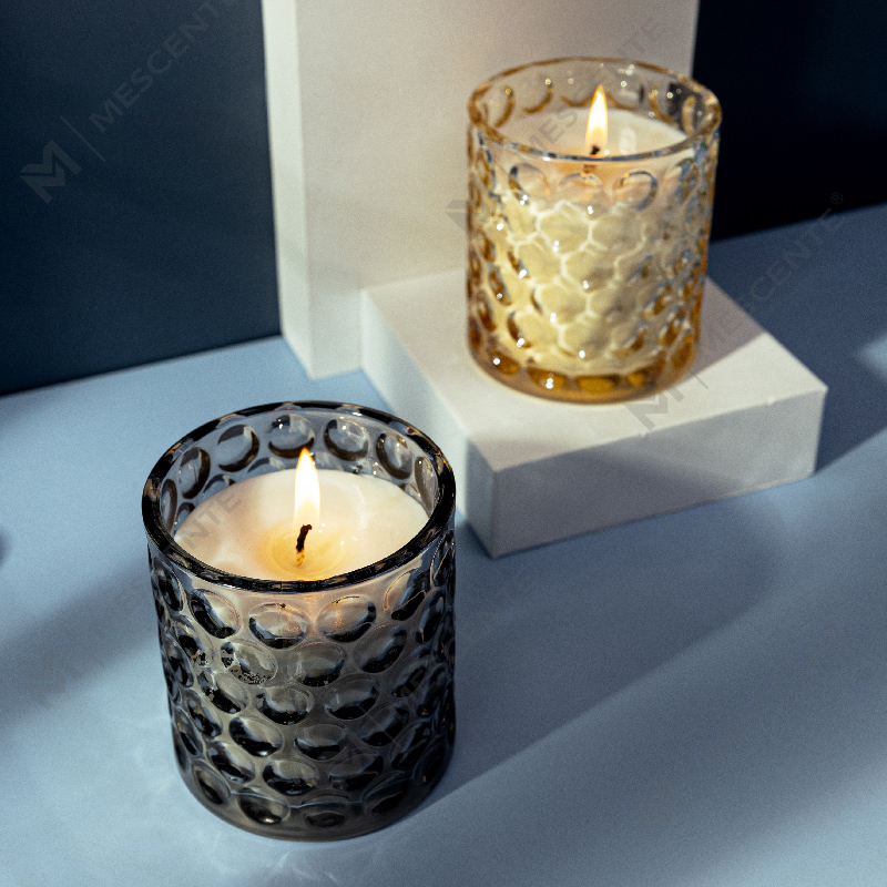 Customized Luxury Clear Colored Glass Soy Wax Pribadong Label na Citta Labeled Scented Candles With Dried Flowers