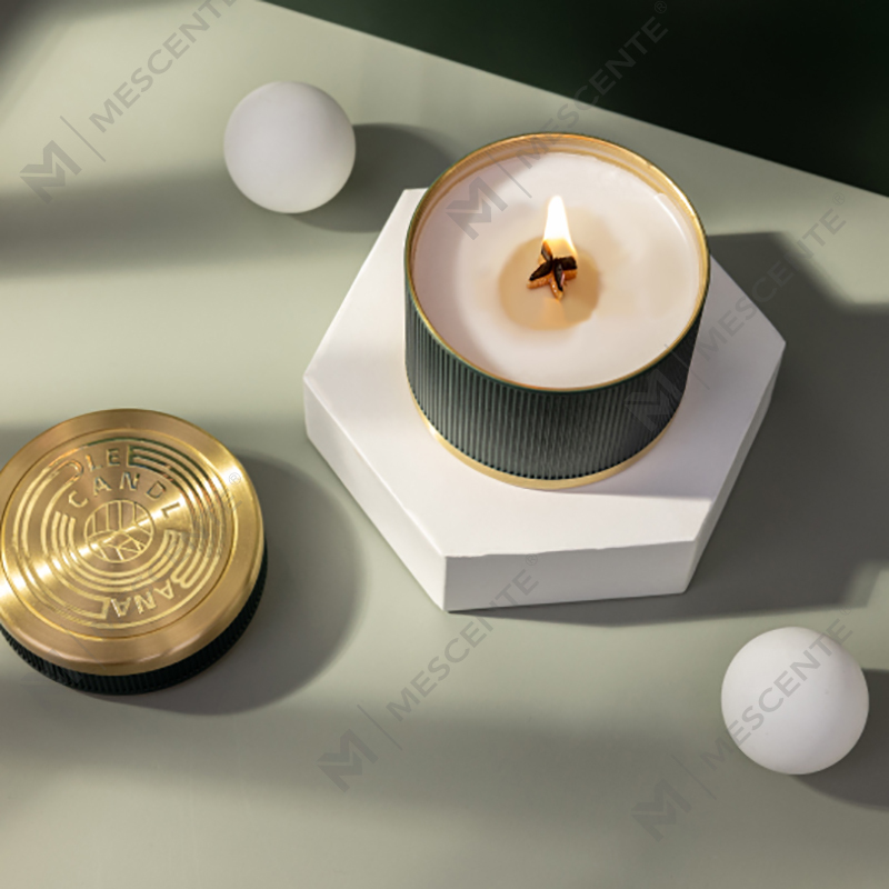 Luxury Customized Pribadong Label Citta Labeled Wooden Wick Scented Soy Wax Candles With Dried Flowers