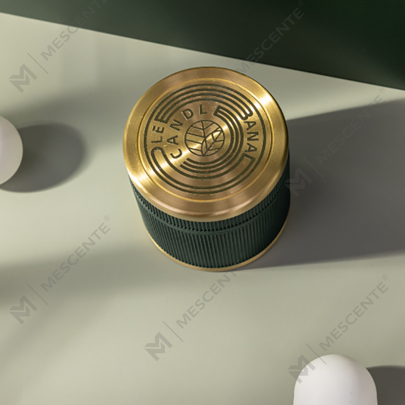 Luxury Customized Pribadong Label Citta Labeled Wooden Wick Scented Soy Wax Candles With Dried Flowers