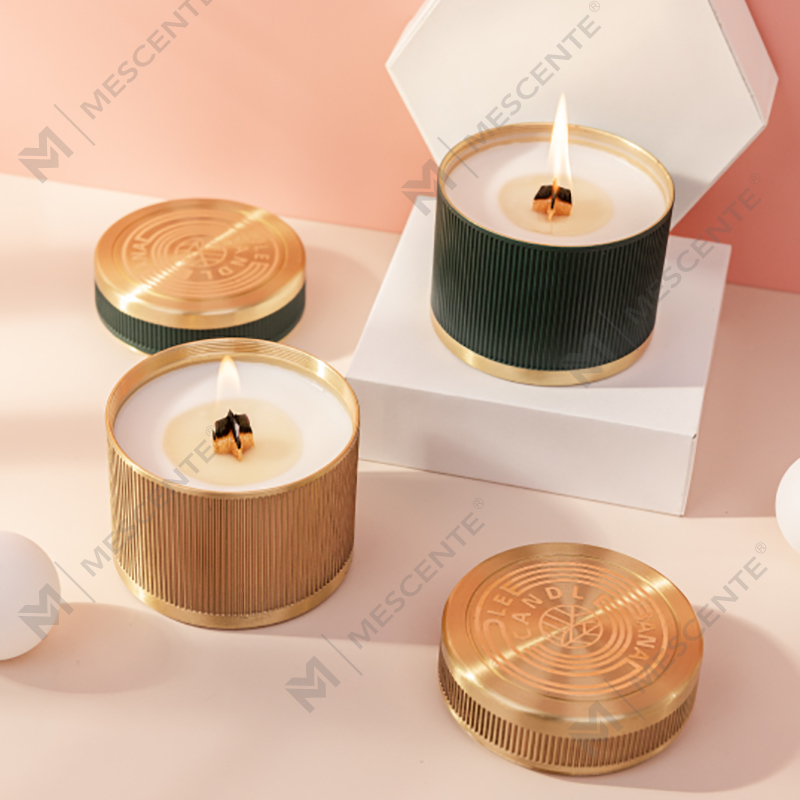 Luxury Customized Pribadong Label Citta Labeled Wooden Wick Scented Soy Wax Candles With Dried Flowers