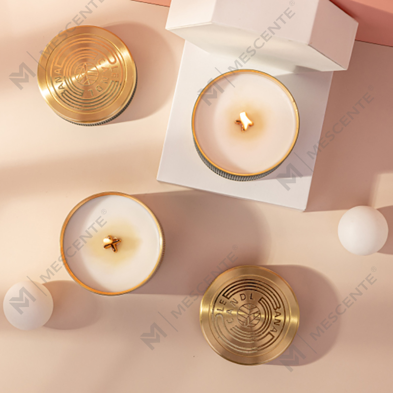 Luxury Customized Pribadong Label Citta Labeled Wooden Wick Scented Soy Wax Candles With Dried Flowers