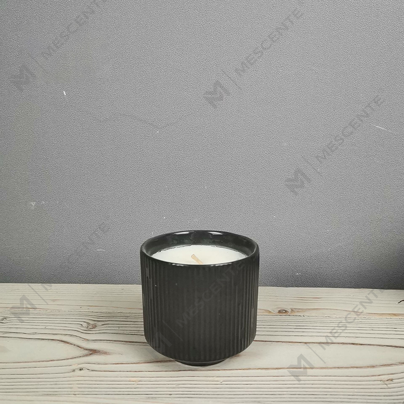 M&Scent Wholesale Luxury Ceramic Empty Square Matte Black Natatanging Amber Candle Jars na May Wooden Lid