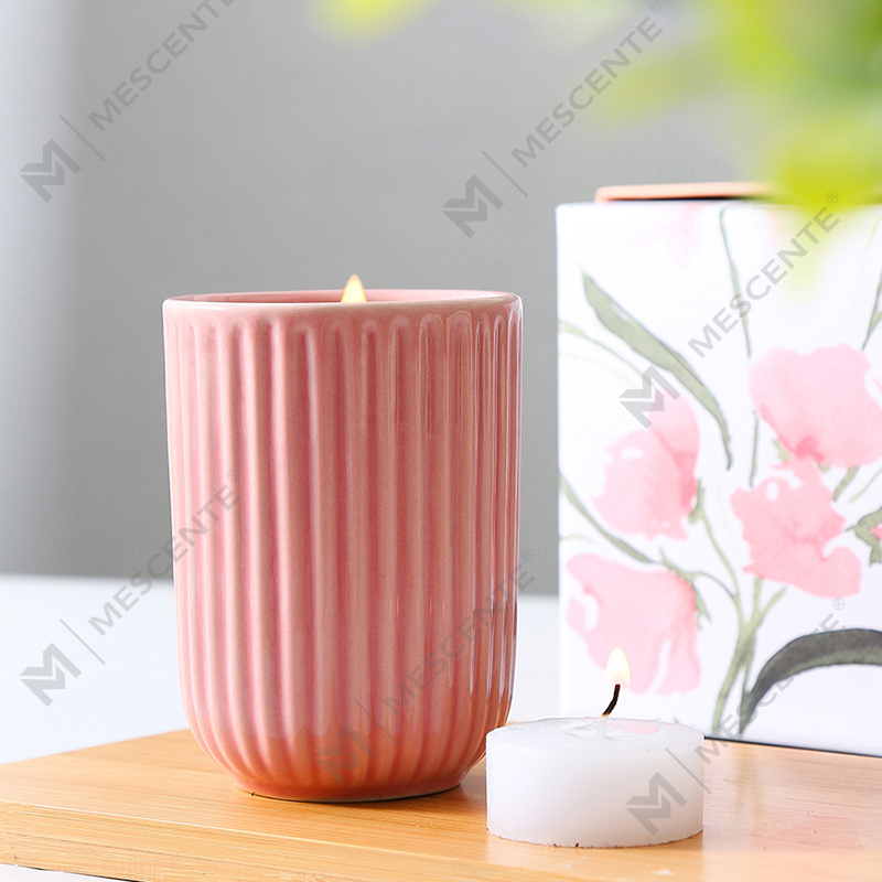 Wholesale Luxury Customized Private Label Colored Ceramic Soy Wax Woodwick Scented Candles Nang Bultuhan