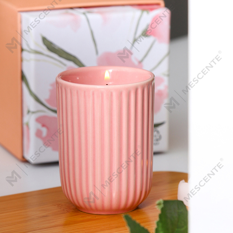 Wholesale Luxury Customized Private Label Colored Ceramic Soy Wax Woodwick Scented Candles Nang Bultuhan