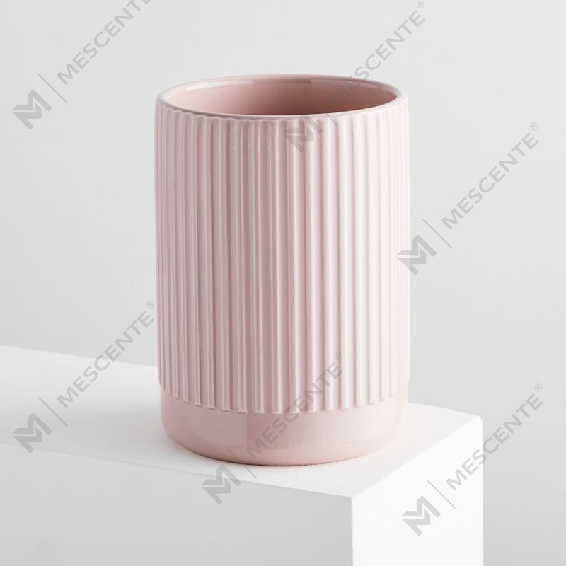 Pasadyang Tindahan na Nagbebenta ng Walang Label Fluted Pink Ceramic Trio Amber Scented Soy Candle