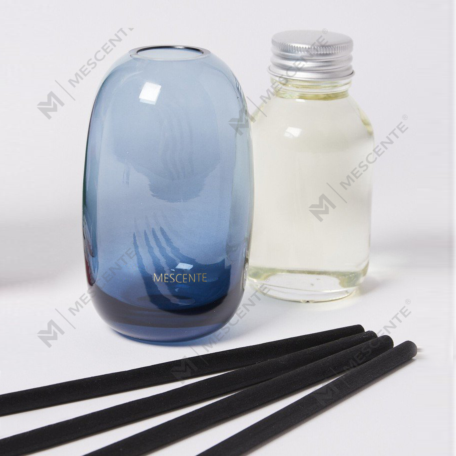 Marangyang 100ml 200ml 500ml Diamond Round Bottles Loris Sola Flowers Amber Crystal Eyfel Perfume Reed Diffuser Oil