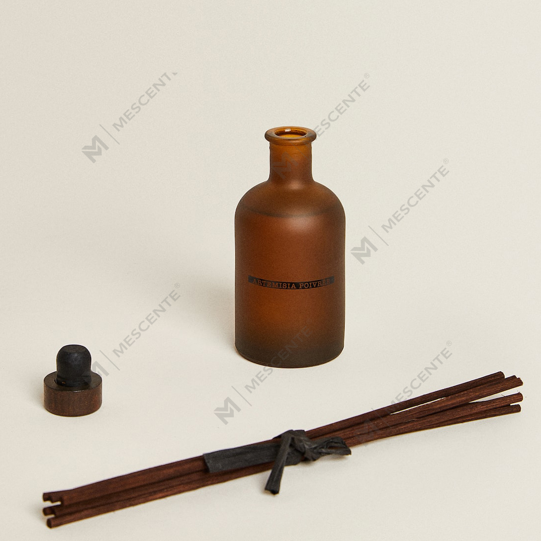 Marangyang Malaking Black Frosted Bottle 50ml 300ml Dried Flower Floral Aroma Essential Oil Reed Diffuser Oil Set Bulk